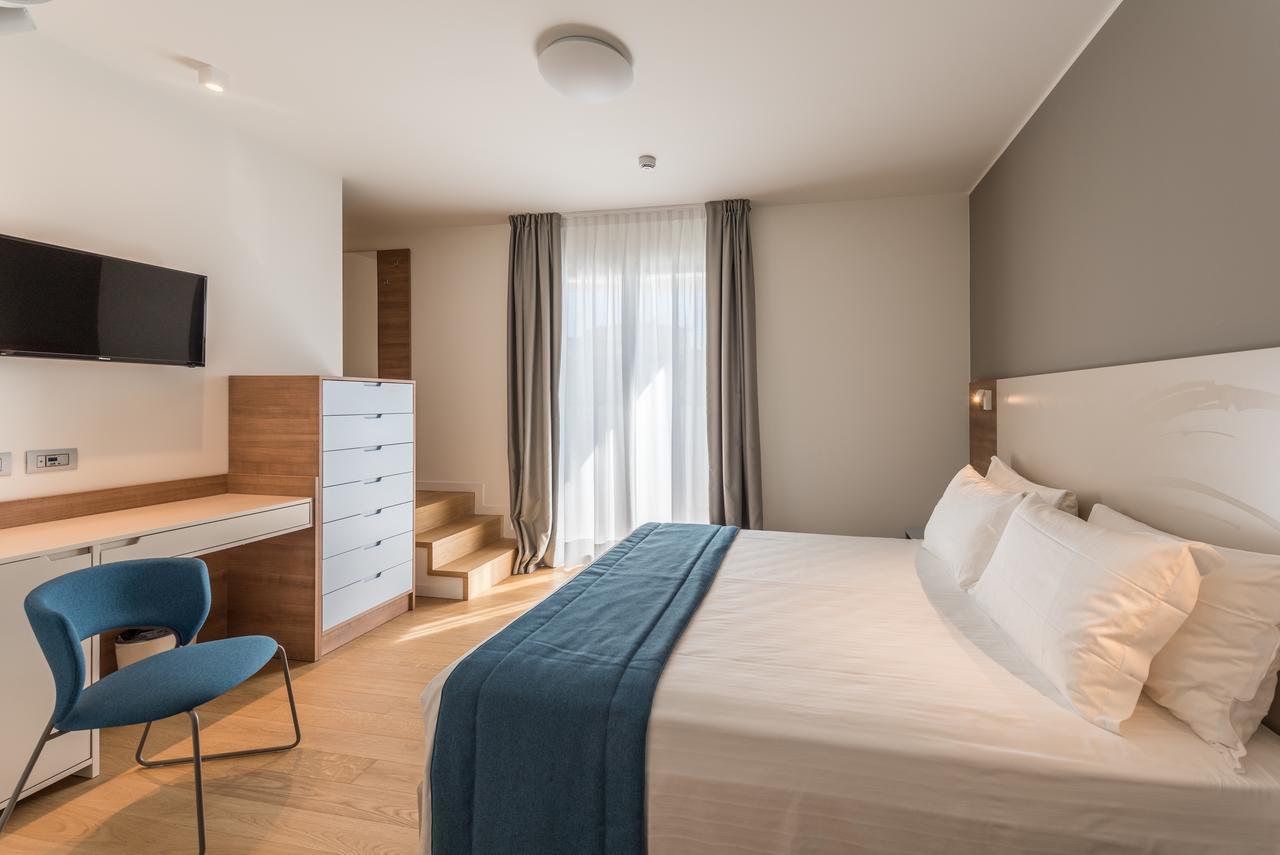 Two-Bedroom Apartment,665041623:JPEG