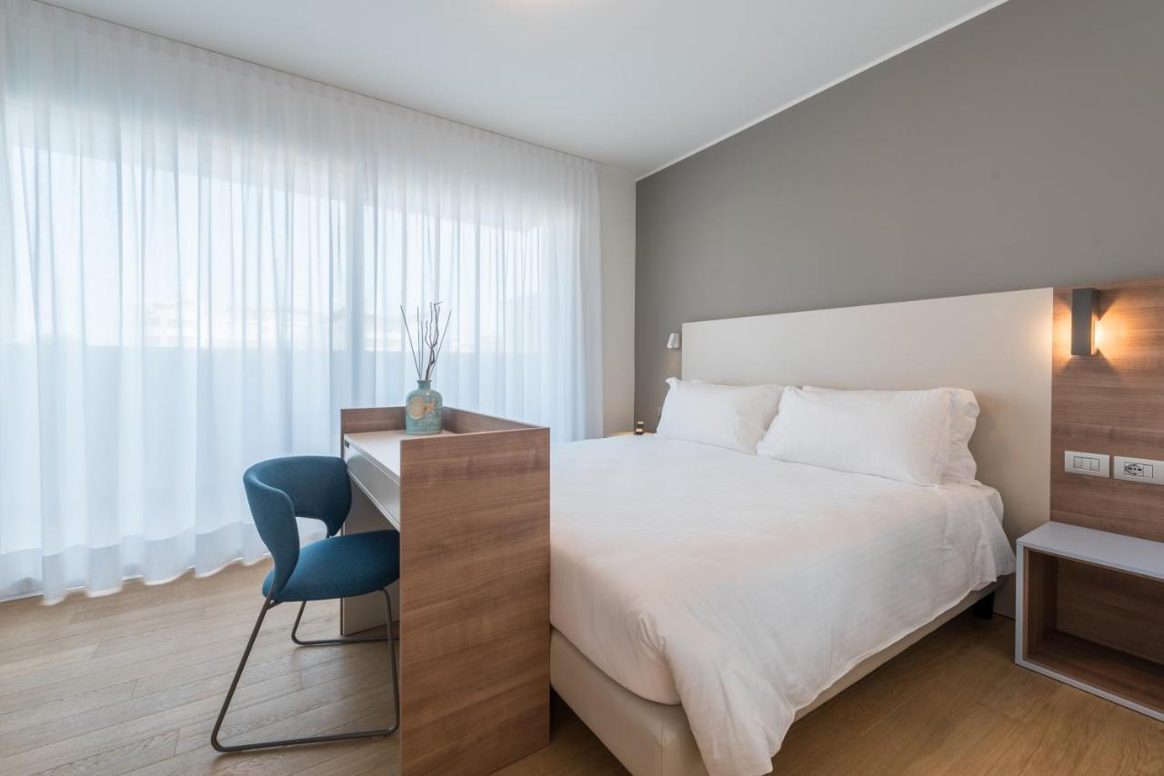 Two-Bedroom Family Apartment,1668097177:JPEG